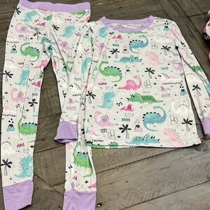 Dinosaur little sleepies size 5/6
